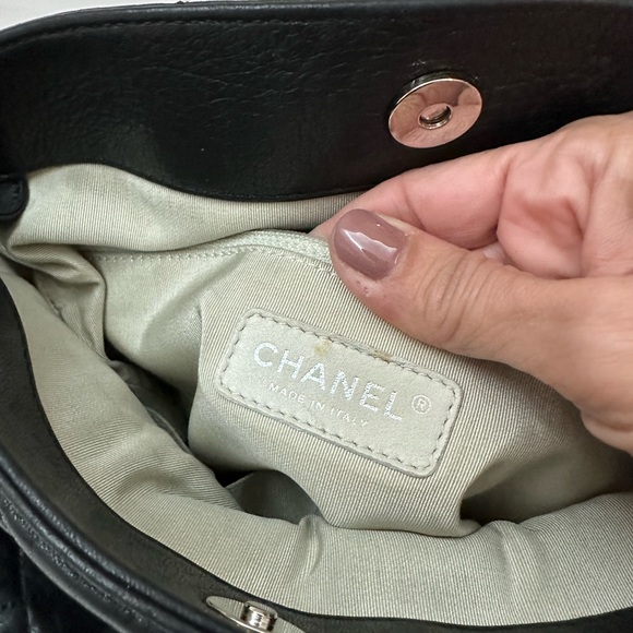 Authentic chanel bag - Picture 6 of 10